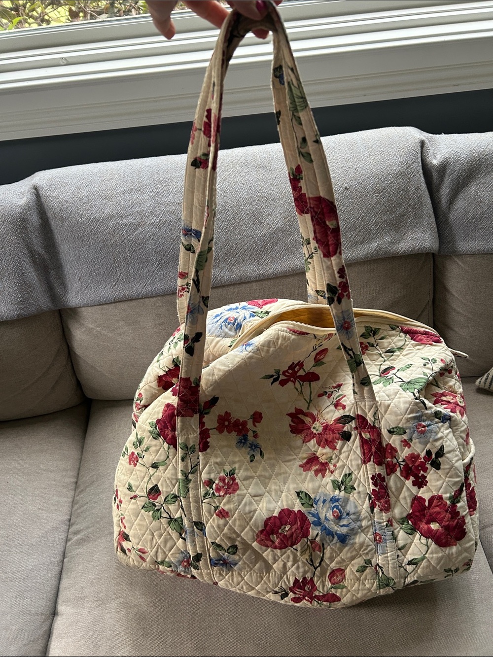 Quilted Floral Tote Bag in Cream and Red - Women's Shoulder Tote - Picture 8 of 8